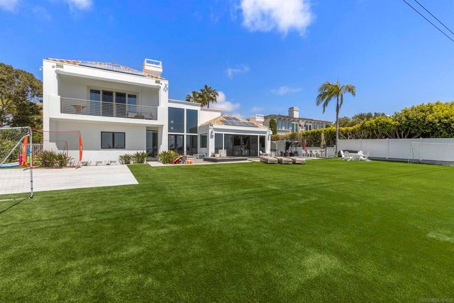 3325 Caminito Daniella, Del Mar, CA 92014