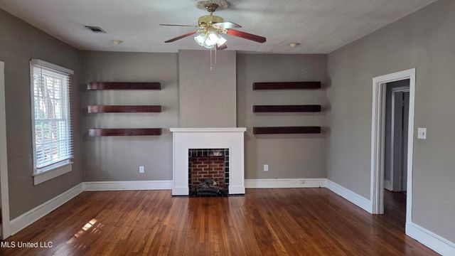 1039 Monroe Street, Jackson, MS 39202