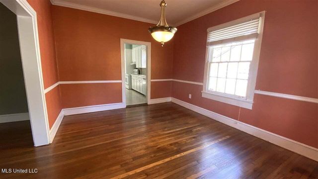 1039 Monroe Street, Jackson, MS 39202