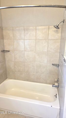 1039 Monroe Street, Jackson, MS 39202