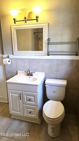 1039 Monroe Street, Jackson, MS 39202