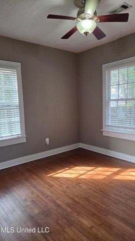 1039 Monroe Street, Jackson, MS 39202