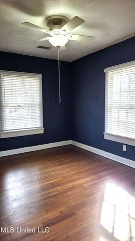 1039 Monroe Street, Jackson, MS 39202