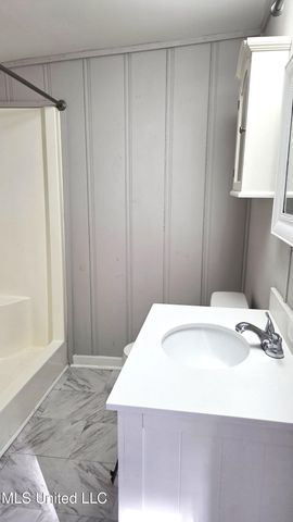 1039 Monroe Street, Jackson, MS 39202