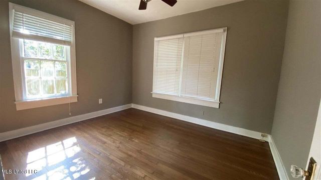 1039 Monroe Street, Jackson, MS 39202