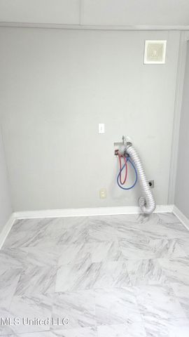 1039 Monroe Street, Jackson, MS 39202