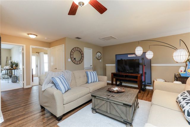 15118 Leeward Dr 203, Corpus Christi, TX 78418