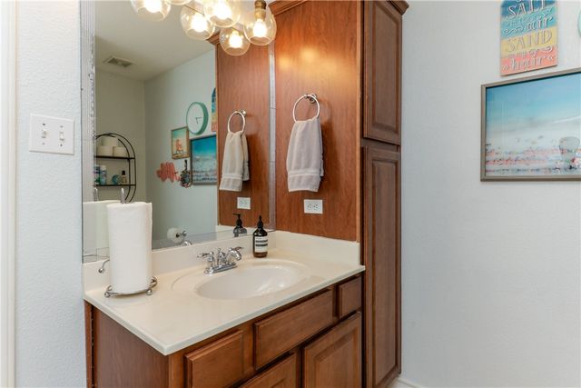 15118 Leeward Dr 203, Corpus Christi, TX 78418