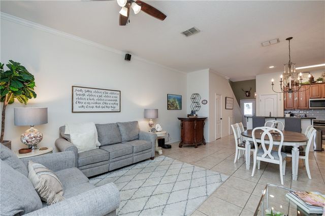 15118 Leeward Dr 203, Corpus Christi, TX 78418