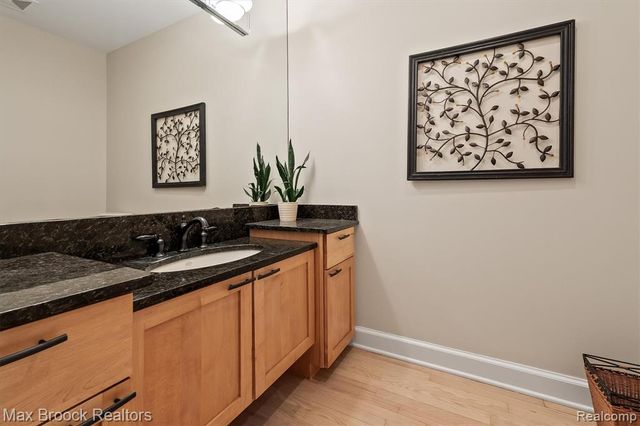 398 Shrewsbury Drive, Clarkston, MI 48348