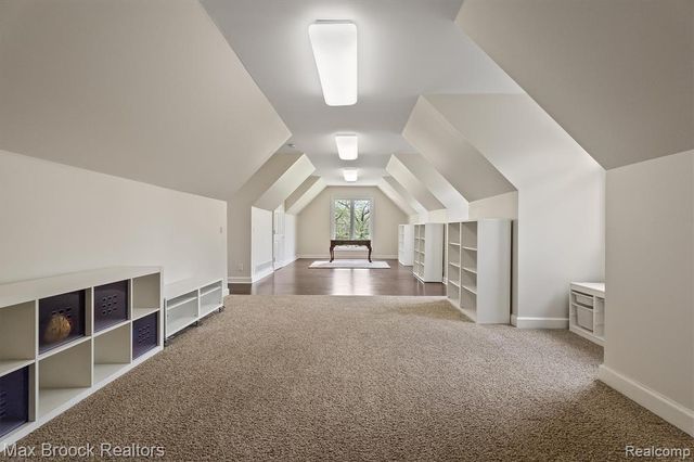 398 Shrewsbury Drive, Clarkston, MI 48348
