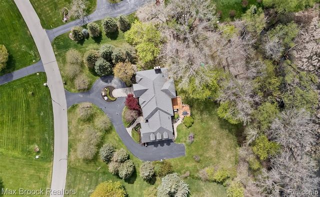 398 Shrewsbury Drive, Clarkston, MI 48348