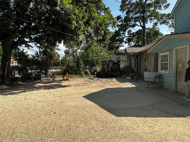5511 Enid Street, Houston, TX 77009
