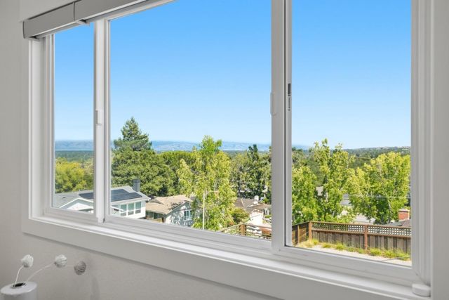 3801 Vineyard Drive, Redwood City, CA 94061