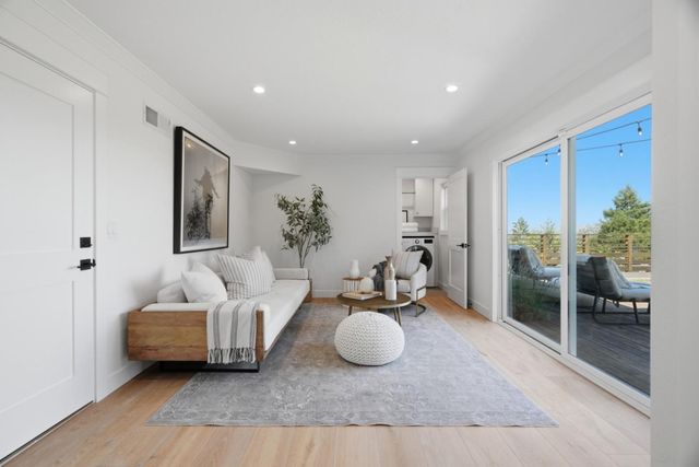 3801 Vineyard Drive, Redwood City, CA 94061