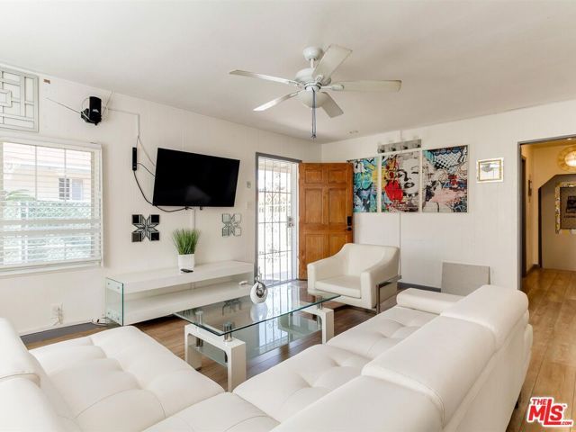 138 S Madison Avenue, Los Angeles, CA 90004