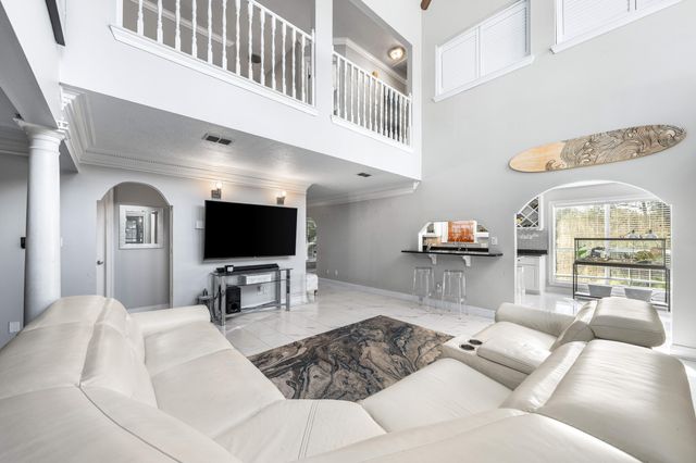 521 Parish Boulevard, Mary Esther, FL 32569