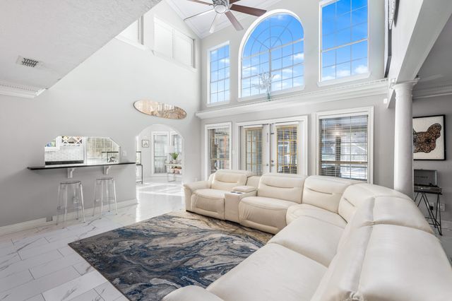 521 Parish Boulevard, Mary Esther, FL 32569