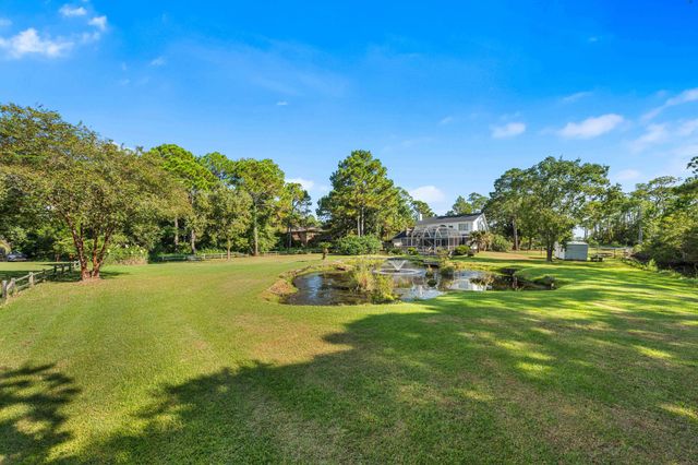 521 Parish Boulevard, Mary Esther, FL 32569