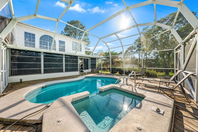 521 Parish Boulevard, Mary Esther, FL 32569