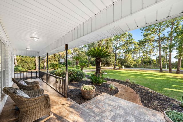 521 Parish Boulevard, Mary Esther, FL 32569