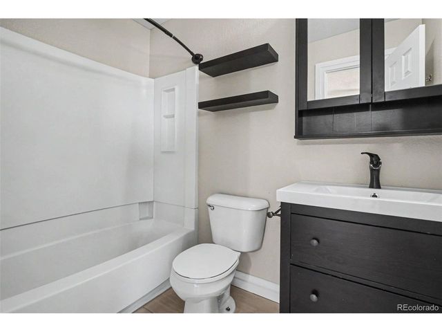 19714 E Harvard Dr, Aurora, CO 80013