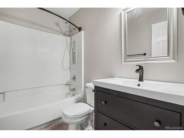 19714 E Harvard Dr, Aurora, CO 80013