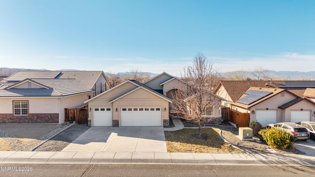 560 Wedge Lane, Fernley, NV 89408