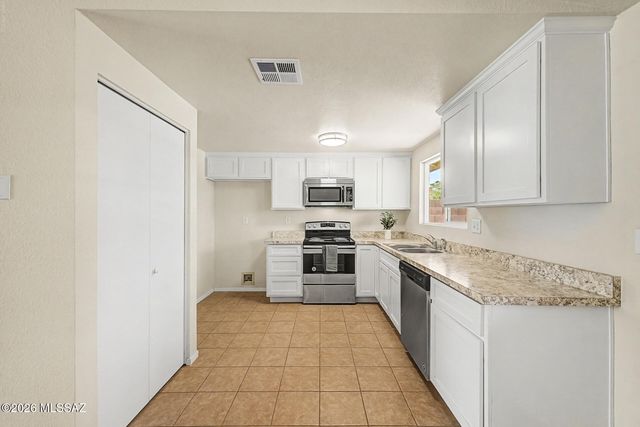 2520 W Vereda Felicidad, Tucson, AZ 85746