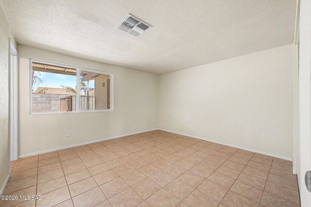 2520 W Vereda Felicidad, Tucson, AZ 85746