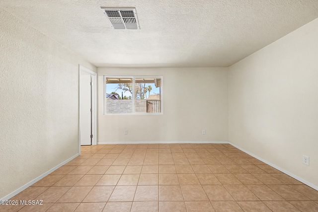 2520 W Vereda Felicidad, Tucson, AZ 85746