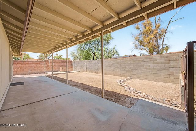 2520 W Vereda Felicidad, Tucson, AZ 85746