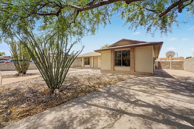 2520 W Vereda Felicidad, Tucson, AZ 85746