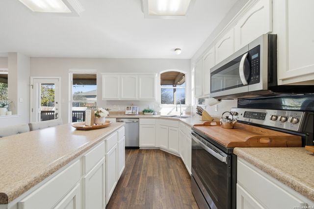 6214 Ozona Ml, San Antonio, TX 78253