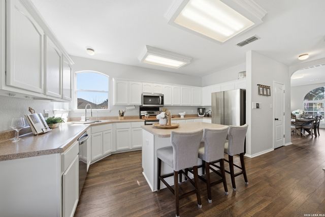 6214 Ozona Ml, San Antonio, TX 78253