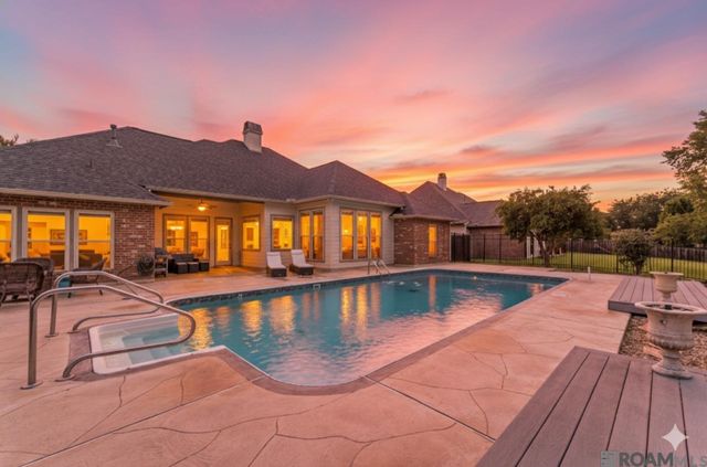 39359 Lakeland Ave, Prairieville, LA 70769