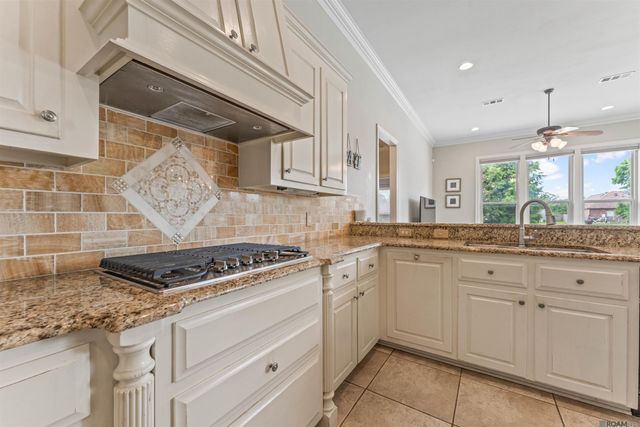 39359 Lakeland Ave, Prairieville, LA 70769