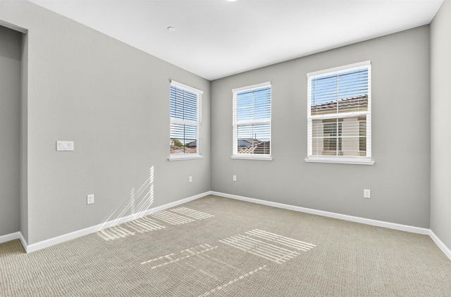 2945 Toulouse Walk, Sacramento, CA 95834