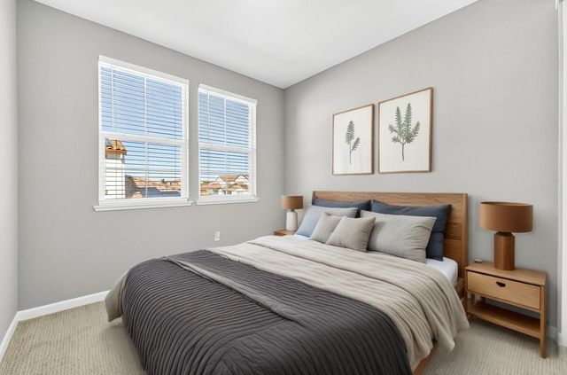 2945 Toulouse Walk, Sacramento, CA 95834