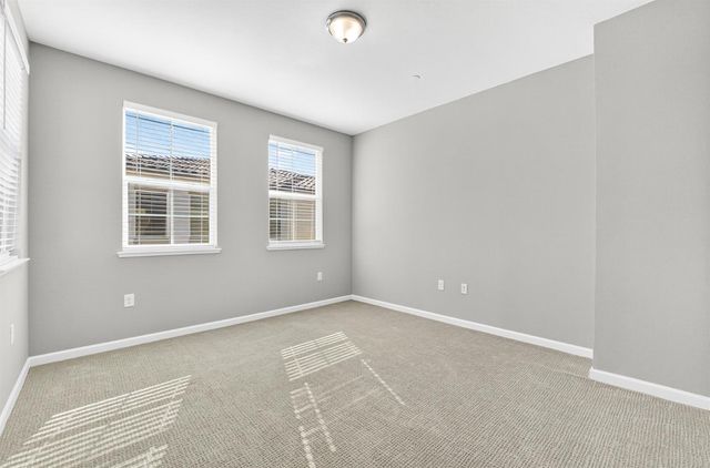 2945 Toulouse Walk, Sacramento, CA 95834