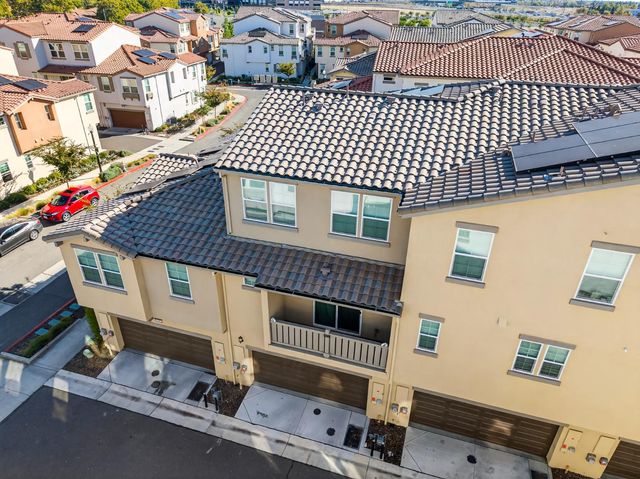 2945 Toulouse Walk, Sacramento, CA 95834