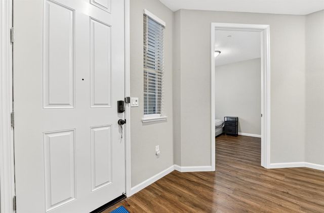 2945 Toulouse Walk, Sacramento, CA 95834