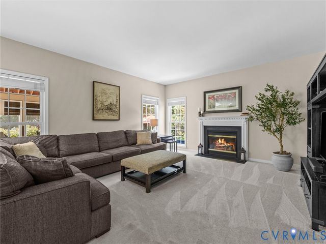 9391 Roseland Ct, Mechanicsville, VA 23116