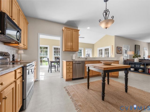 9391 Roseland Ct, Mechanicsville, VA 23116
