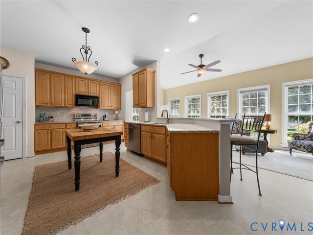 9391 Roseland Ct, Mechanicsville, VA 23116