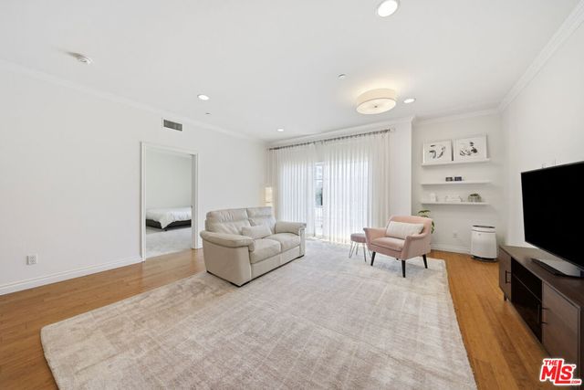 722 S Oxford Avenue 305, Los Angeles, CA 90005