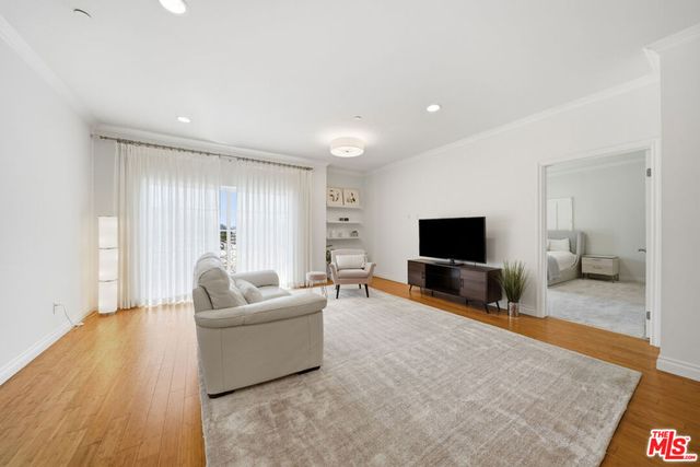 722 S Oxford Avenue 305, Los Angeles, CA 90005