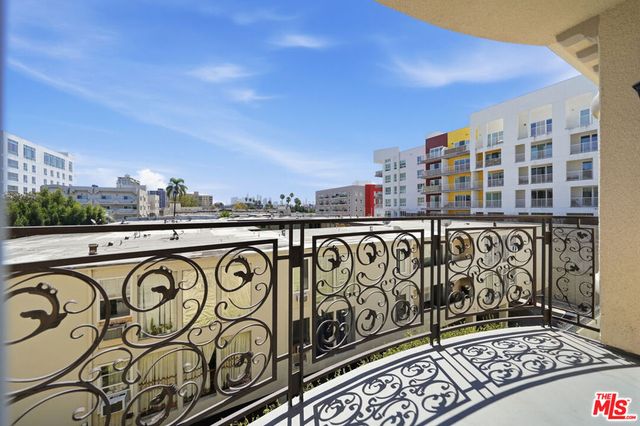 722 S Oxford Avenue 305, Los Angeles, CA 90005