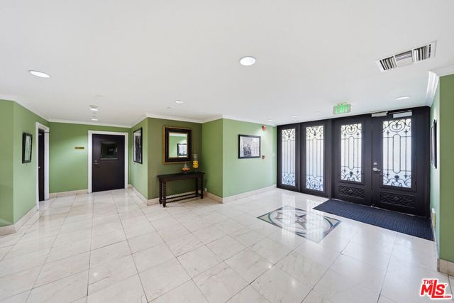 722 S Oxford Avenue 305, Los Angeles, CA 90005