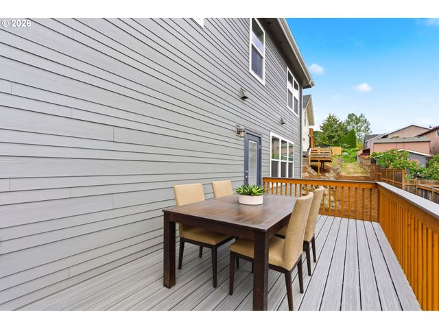 372 Sw GEORGE Ct, Dundee, OR 97115